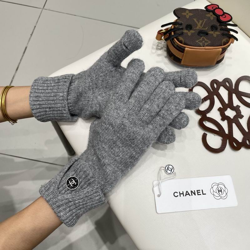 Chanel gloves 25 (25)