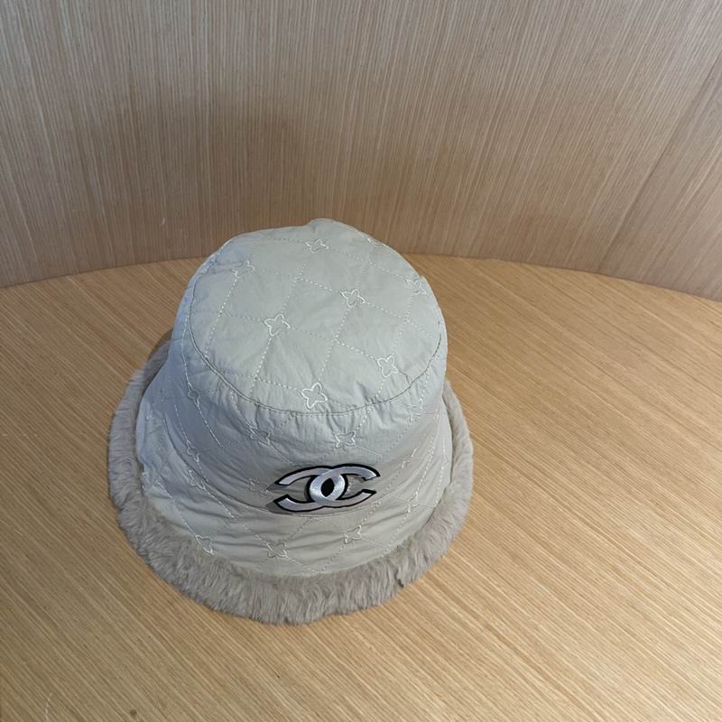 Chanel hat (212)