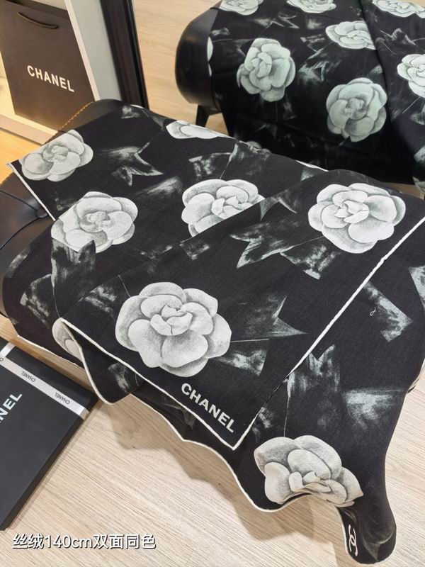 Chanel scarf 140X140cm 70%羊绒30%真丝 E25 (15)