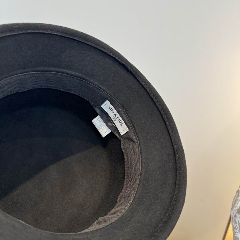 Chanel top hat (301)