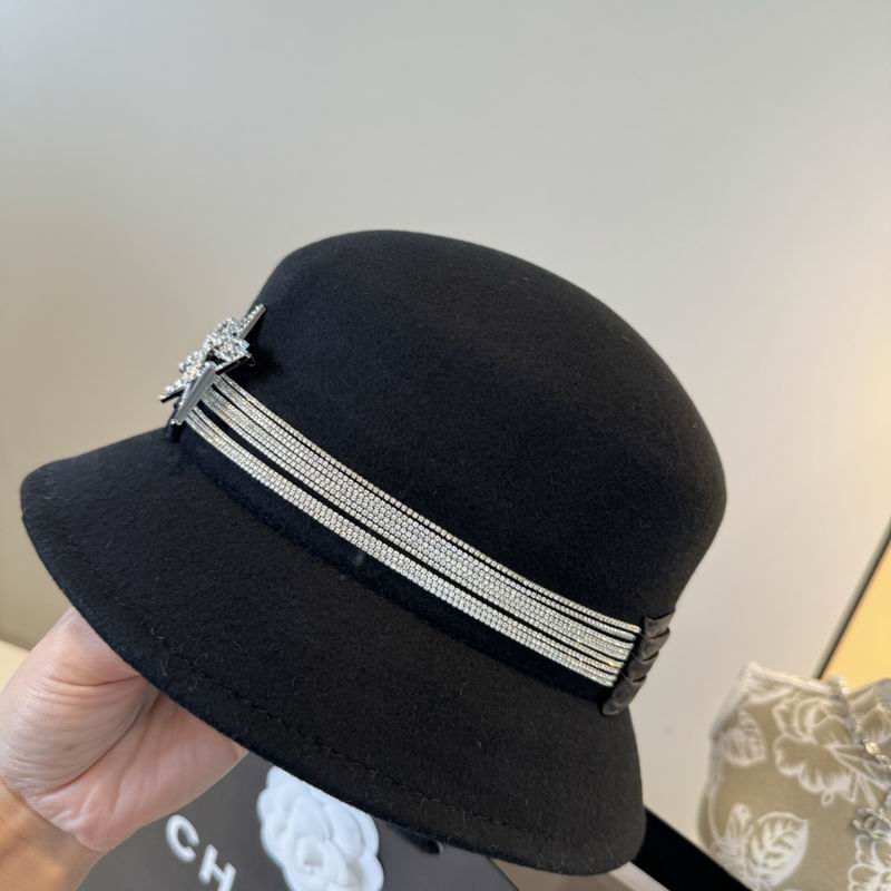 Chanel top hat (303)