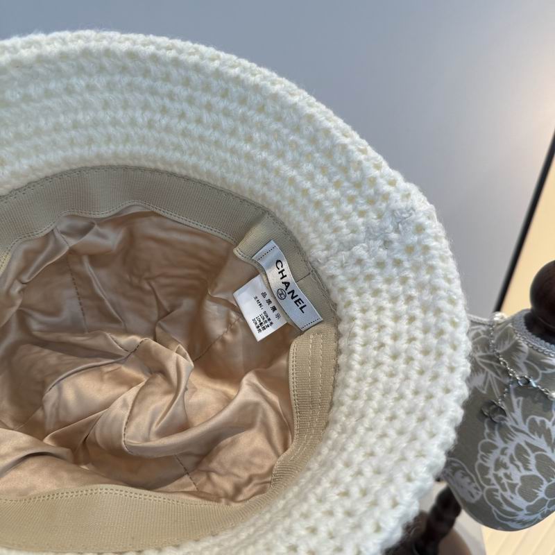 Chanel top hat (335)