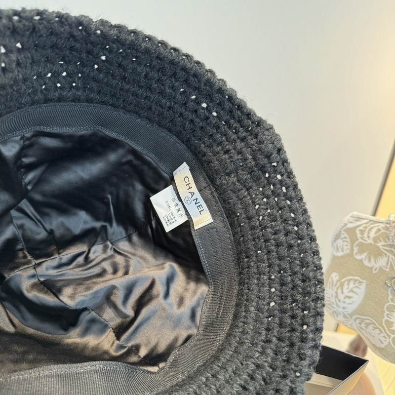 Chanel top hat (345)