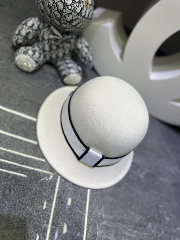 Chanel top hat dx (124)