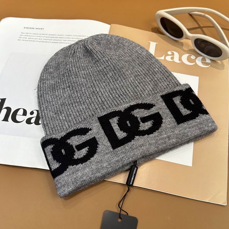 DG Hat dx (1350)