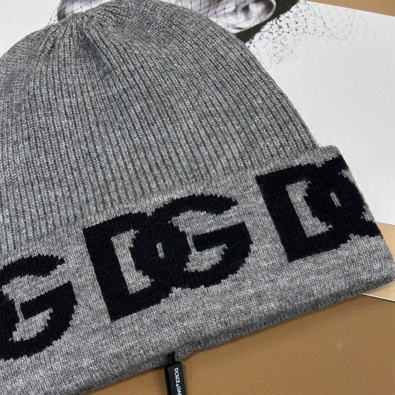 DG Hat dx (1352)