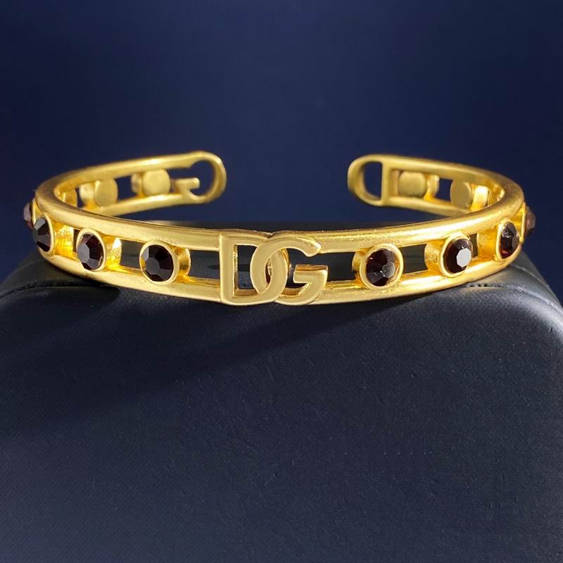DG bracelet 09yxq01 (3)