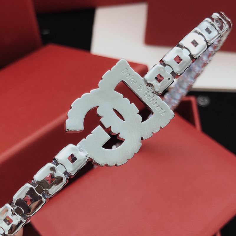 DG necklace 09yxq04 (6)