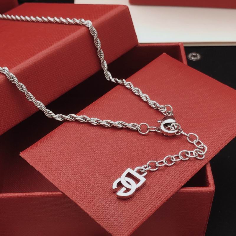 DG necklace 09yxq08 (6)