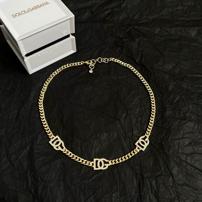 DG necklace 09yxq7 (2)