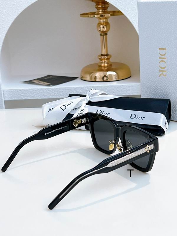 Dior DIAMOND 55 18-145 a05