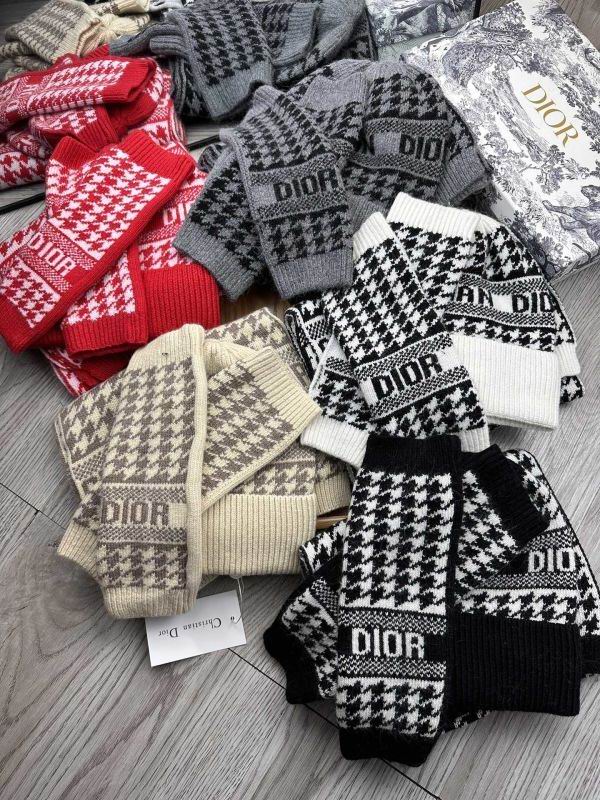 Dior Scarf Hat gloves hm (11)