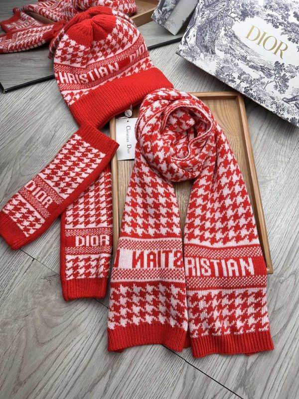 Dior Scarf Hat gloves hm (3)