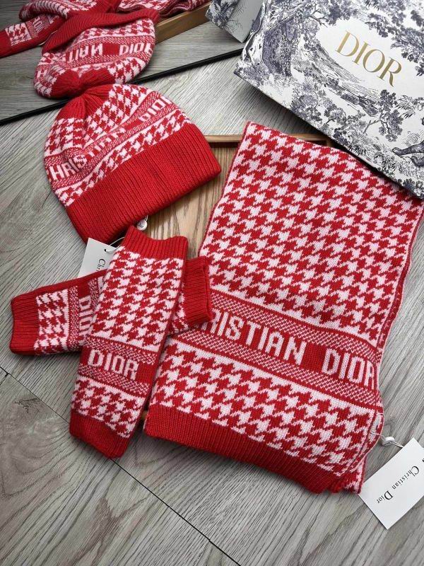 Dior Scarf Hat gloves hm (4)