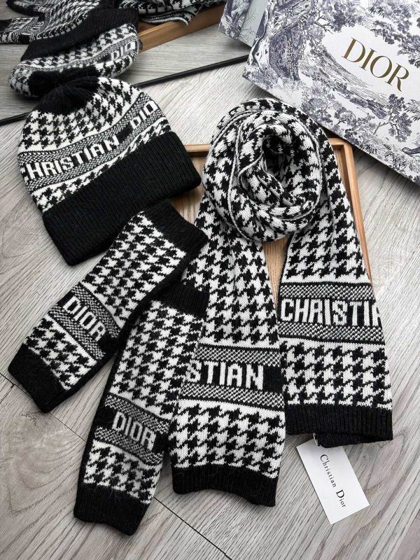 Dior Scarf Hat gloves hm (9)