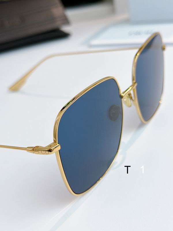 Dior Stellaire 54 17-145 A06