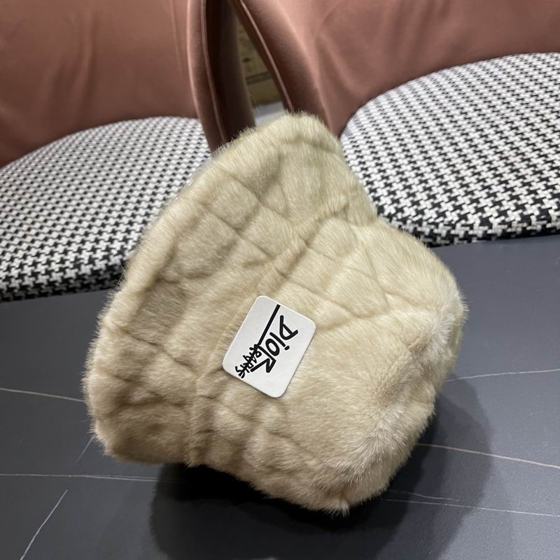 Dior hat (314)