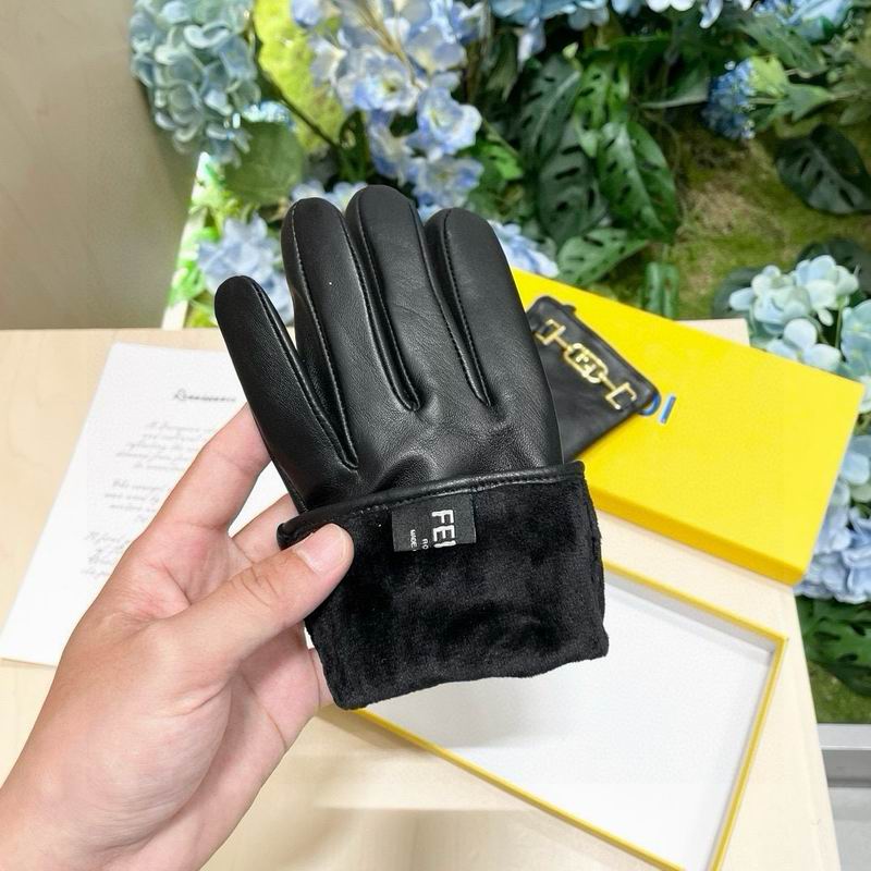 Fendi Gloves M L 06 (1)