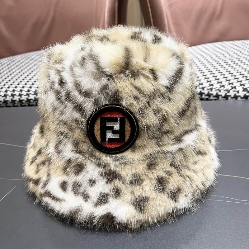 Fendi hat (544)