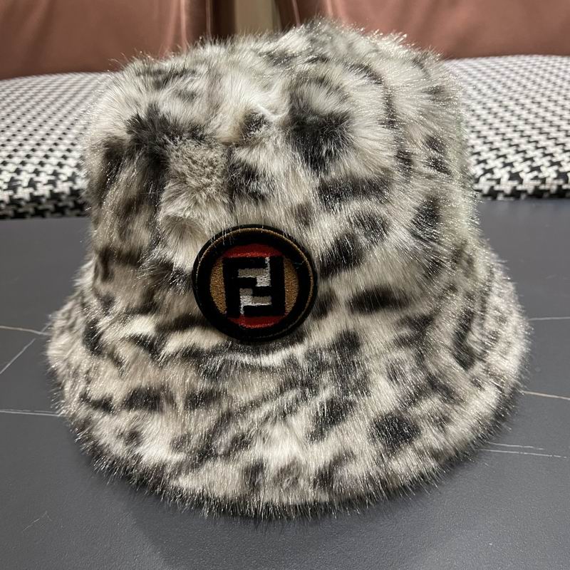 Fendi hat (556)