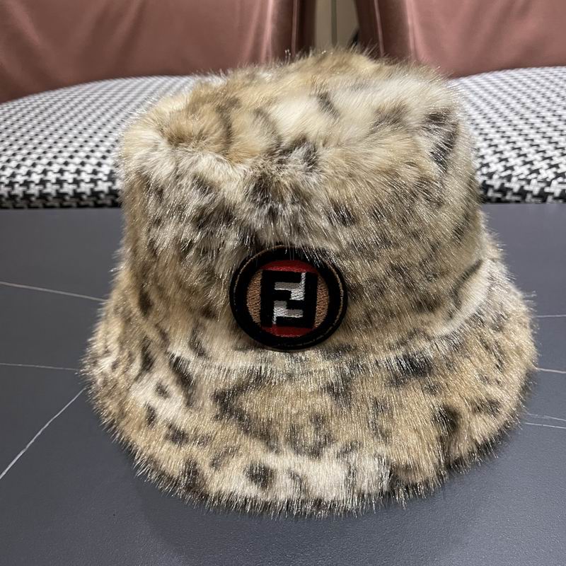 Fendi hat (568)