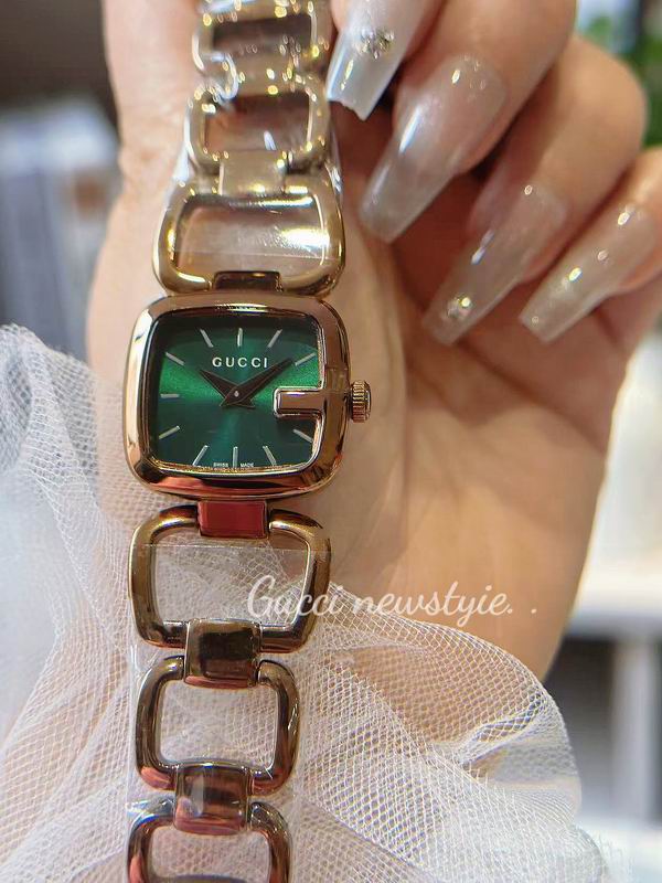 Gucci 24X22.4mm 33 (15)