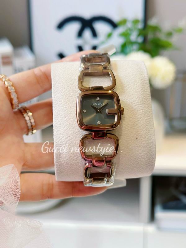 Gucci 24X22.4mm 33 (19)