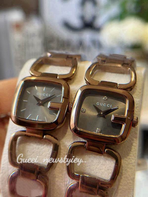 Gucci 24X22.4mm 33 (25)