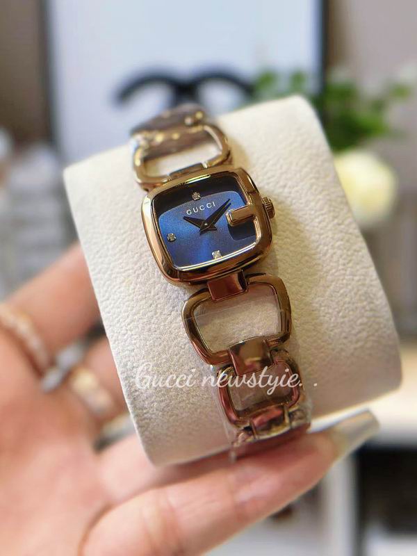 Gucci 24X22.4mm 33 (38)
