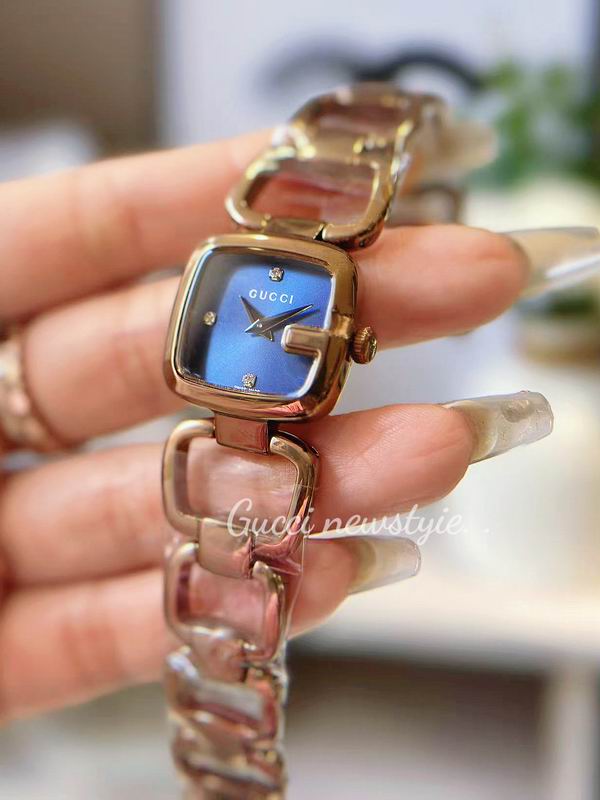 Gucci 24X22.4mm 33 (40)