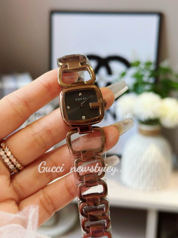 Gucci 24X22.4mm 33 (50)