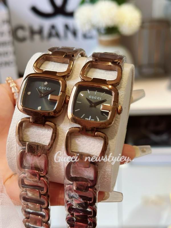 Gucci 24X22.4mm 33 (52)