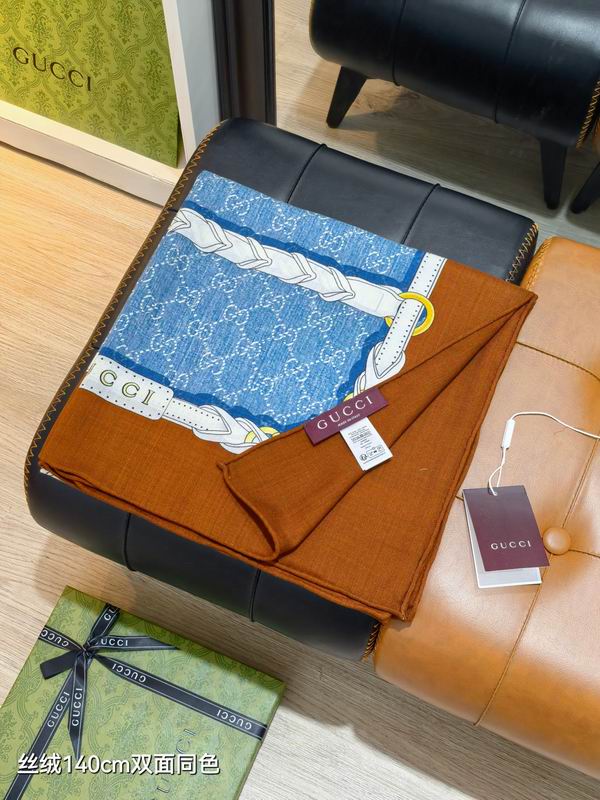 Gucci Scarf 140X140cm 70%羊绒30%真丝 E30 (12)