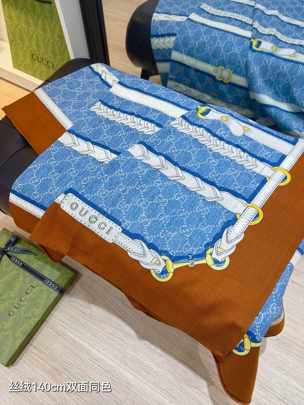 Gucci Scarf 140X140cm 70%羊绒30%真丝 E30 (13)