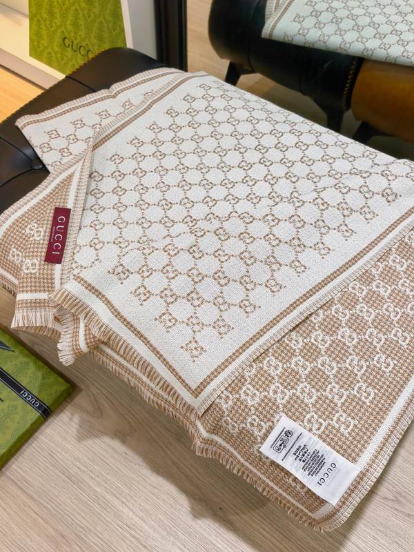 Gucci Scarf 47X180cm E01 (50)