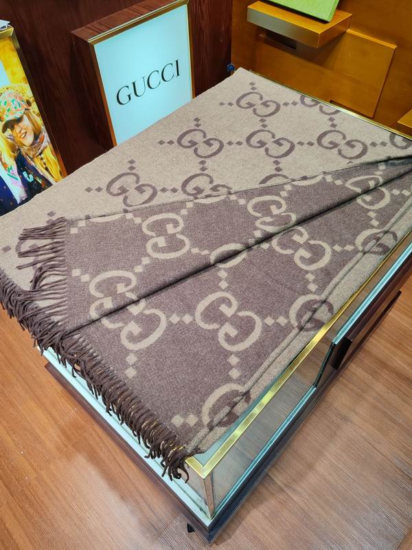Gucci cloak 140X200cm 100%山羊绒 E06 (11)