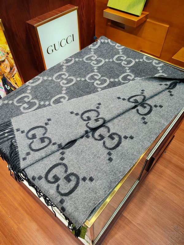 Gucci cloak 140X200cm 100%山羊绒 E06 (2)