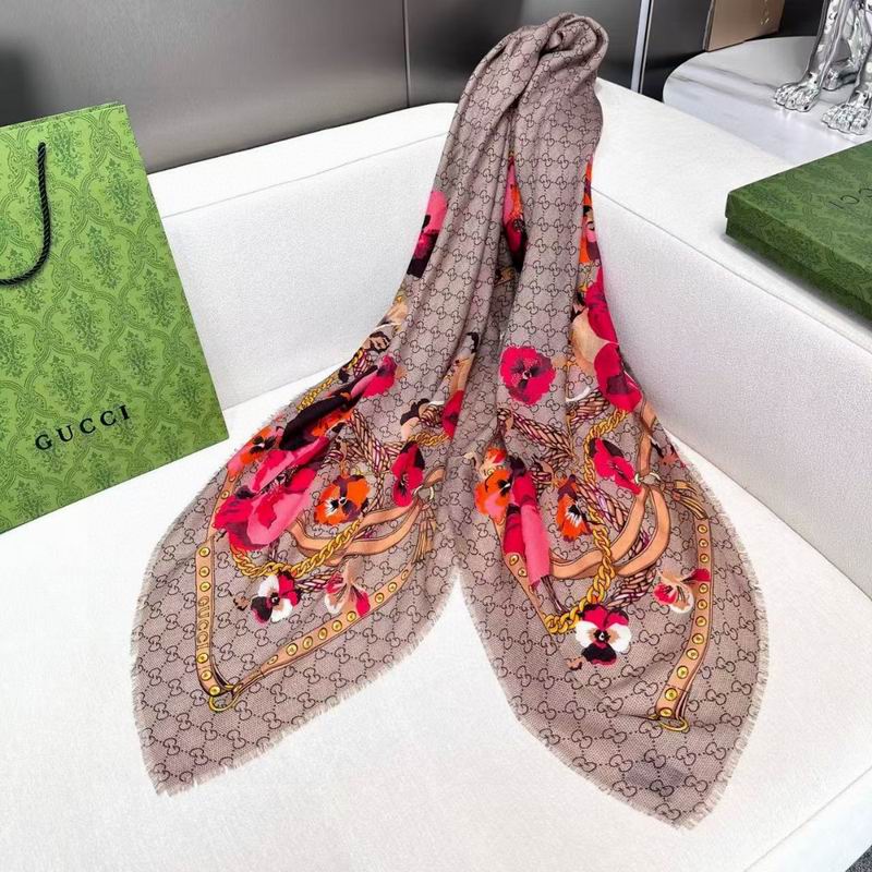 Gucci scarf 140X140cm E07 (34)