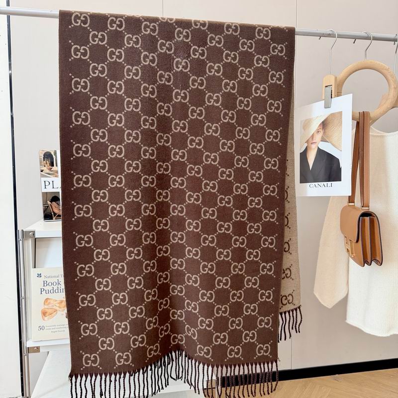 Gucci scarf 180X65cm E26 (2)
