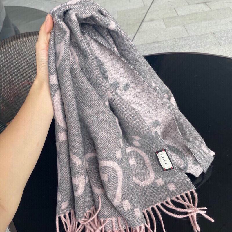 Gucci scarf 45X195cm E 06 (3)