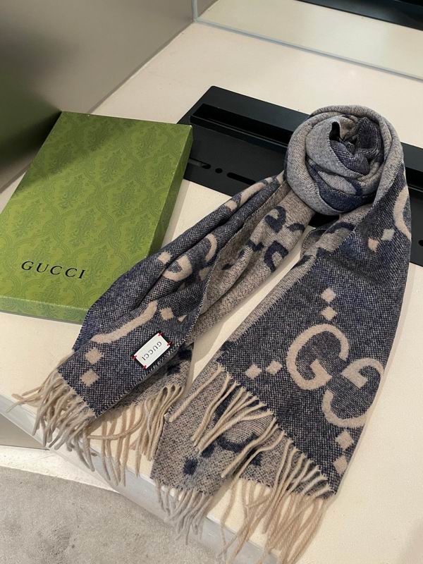 Gucci scarf 45X195cm E 06 (40)