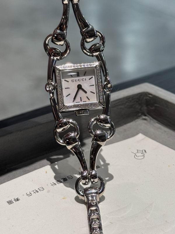 Gucci watch 22 (18)