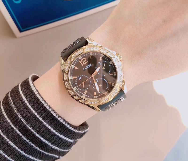 Guess 38mm 23 (1)