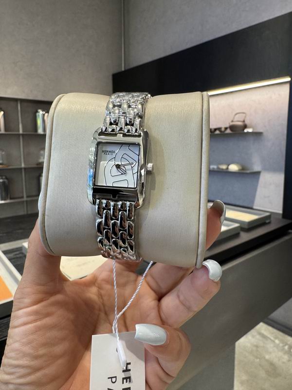 Hermes 23X23mm 30 (1)