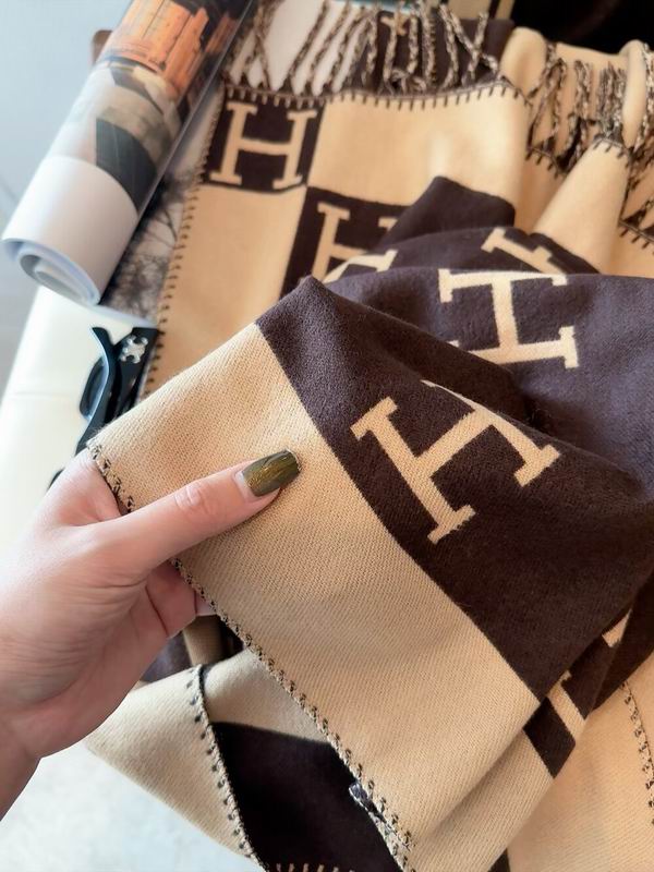 Hermes Scarf 180X65cm 70%羊绒30%真丝 E20 (16)