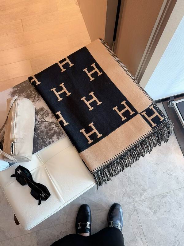 Hermes Scarf 180X65cm 70%羊绒30%真丝 E20 (2)