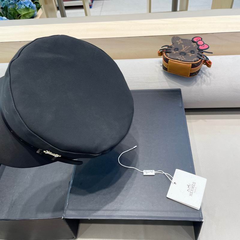 Hermes cap (120)