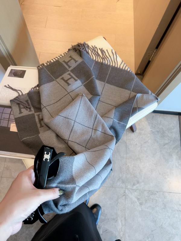 Hermes scarf 180X65cm 70%羊绒30%真丝 E15 (10)