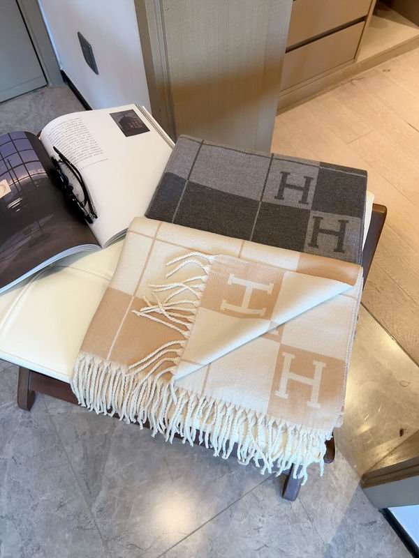 Hermes scarf 180X65cm 70%羊绒30%真丝 E15 (16)