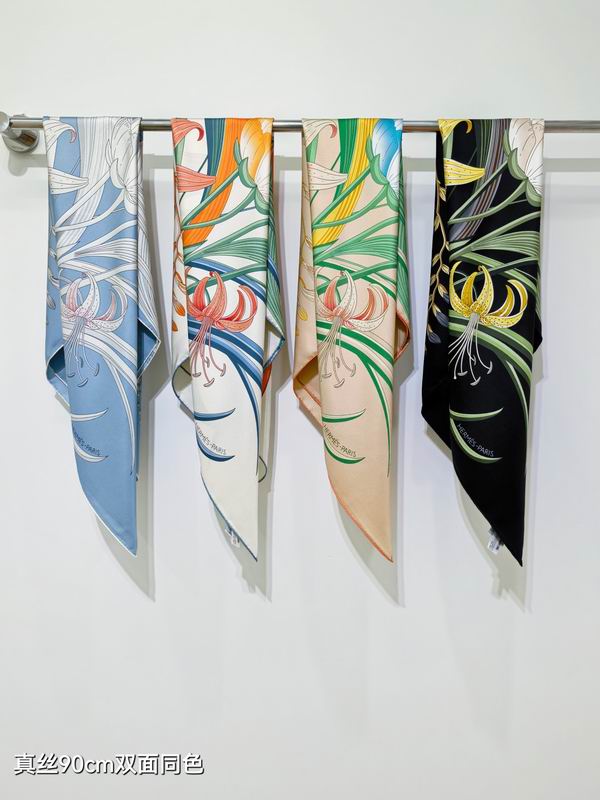 Hermes silk Scarf 90X90cm E22 (1)